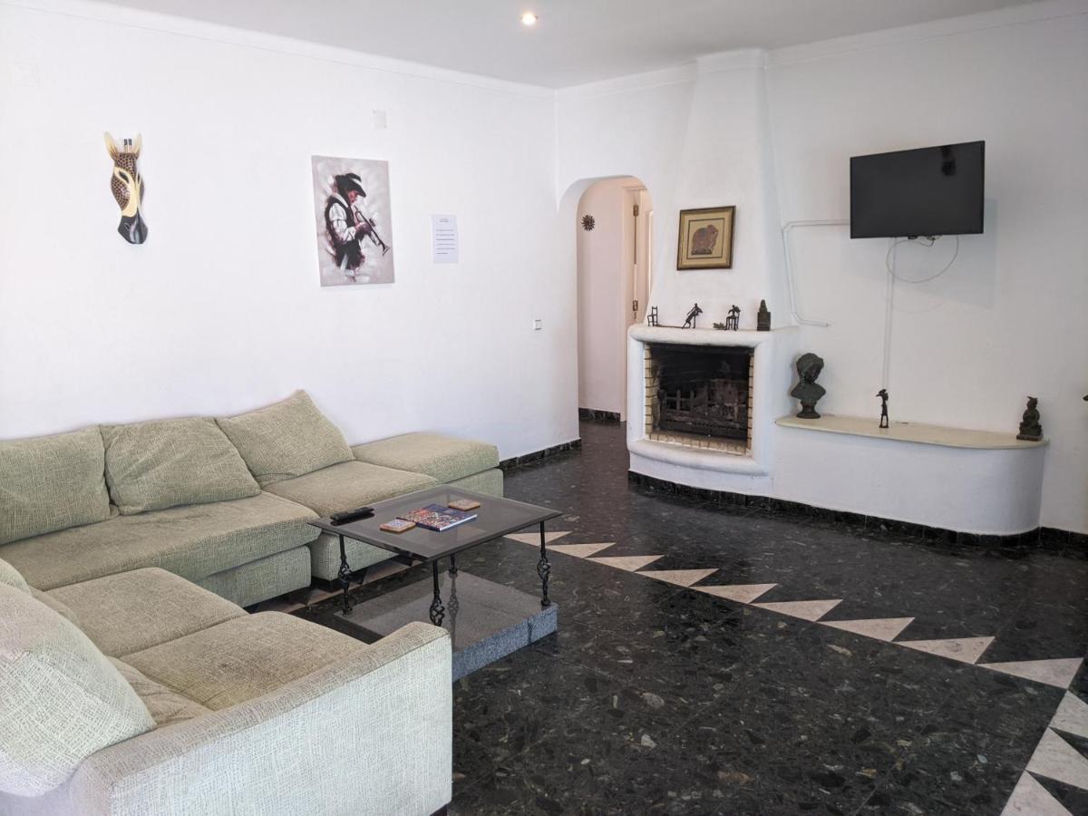 Dolphin House Hostel Faro Dış mekan fotoğraf