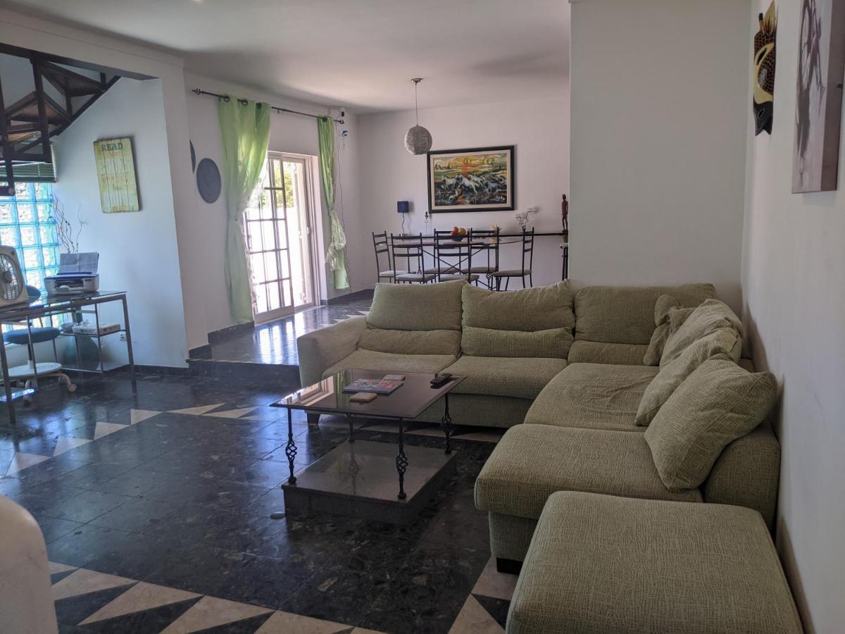 Dolphin House Hostel Faro Dış mekan fotoğraf